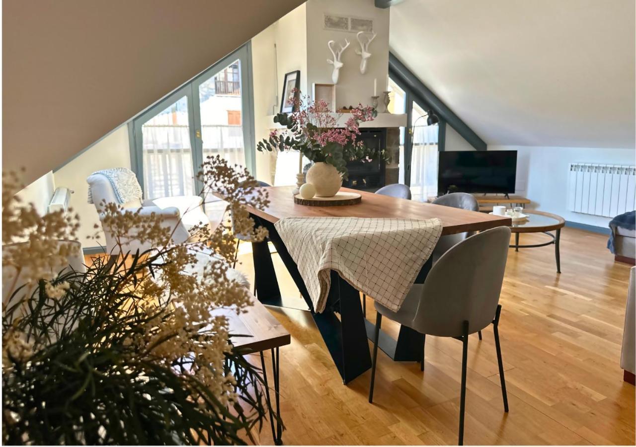 Apartament Caldares Exclusivo Atico En El Pueyo De Jaca Panticosa Zewnętrze zdjęcie